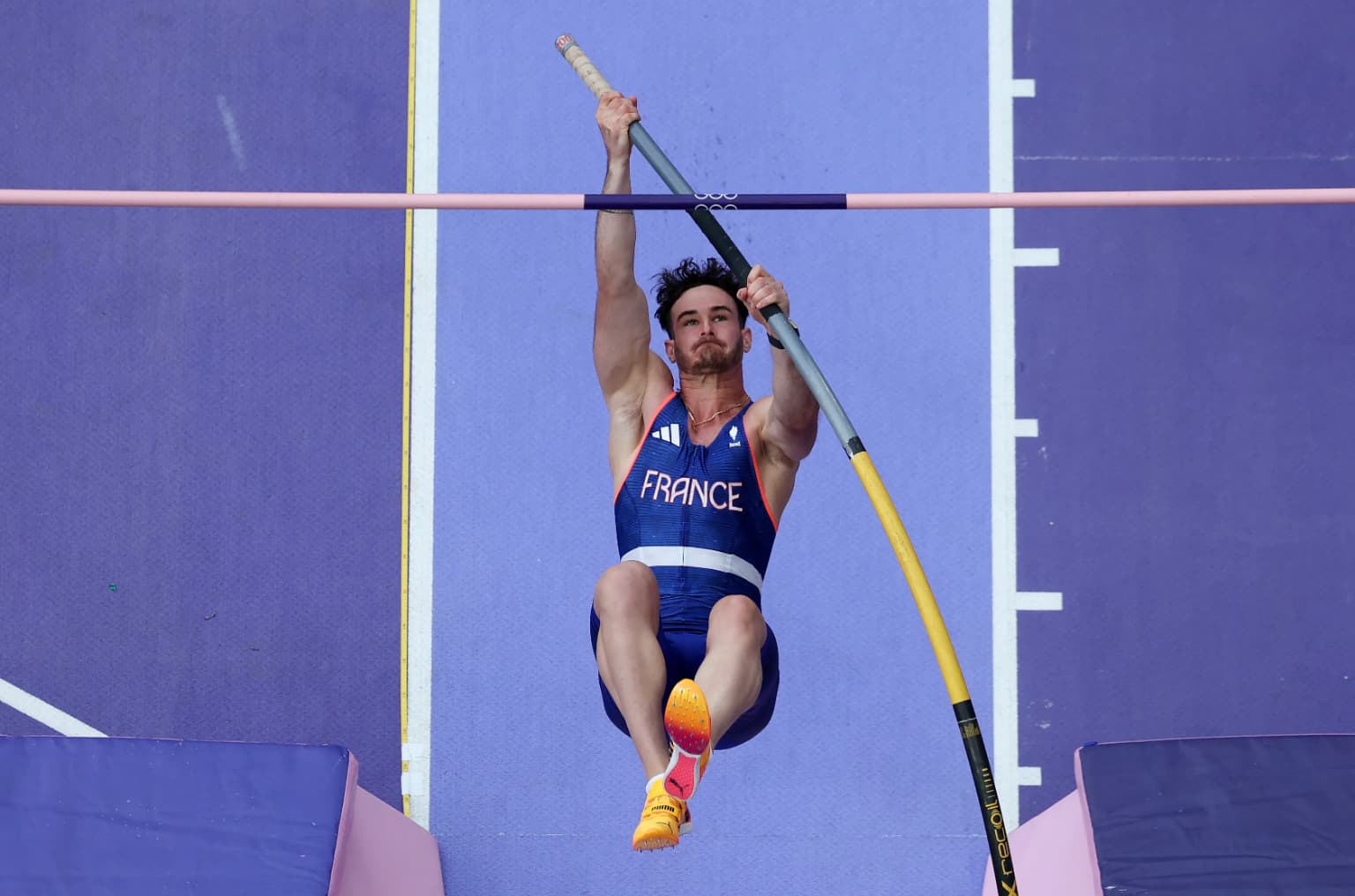 olympic pole vaulter - France